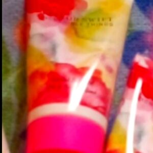 Taylor Swift incredible things bath gel 1x